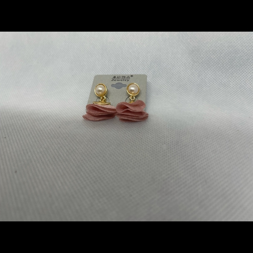 Fashion Earring - Picture 2 of 2